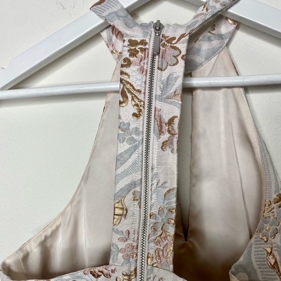 Express | Floral Jacquard Embroidered Halter Top | Silver - S - Picture 6 of 6